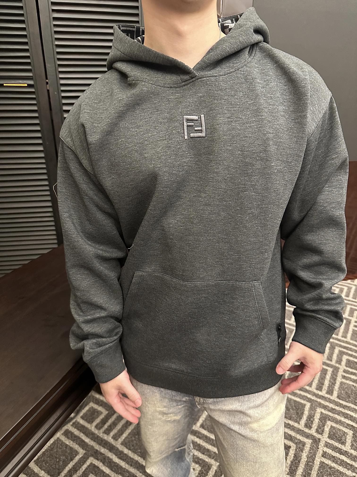 2026 New FF Embroidered Hooded Sweatshirt (25198-B15)