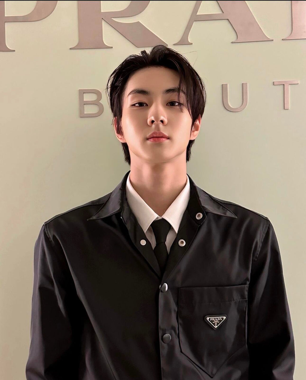 2026 New Model Triangle Brand Nylon Shirt (MM069-B30)