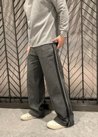 [VIP Exclusive] 2026 New Style MM Embroidered Logo Casual Trousers (CC907-B70)