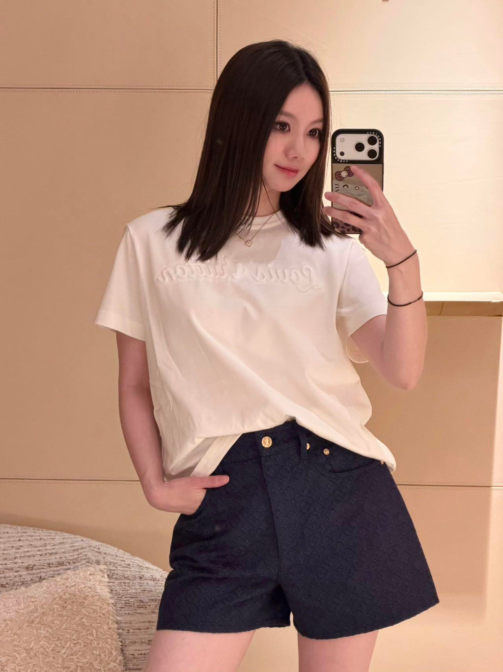 2026 Women’s LY Logo Embroidered Short-Sleeved T-Shirt (EE409)