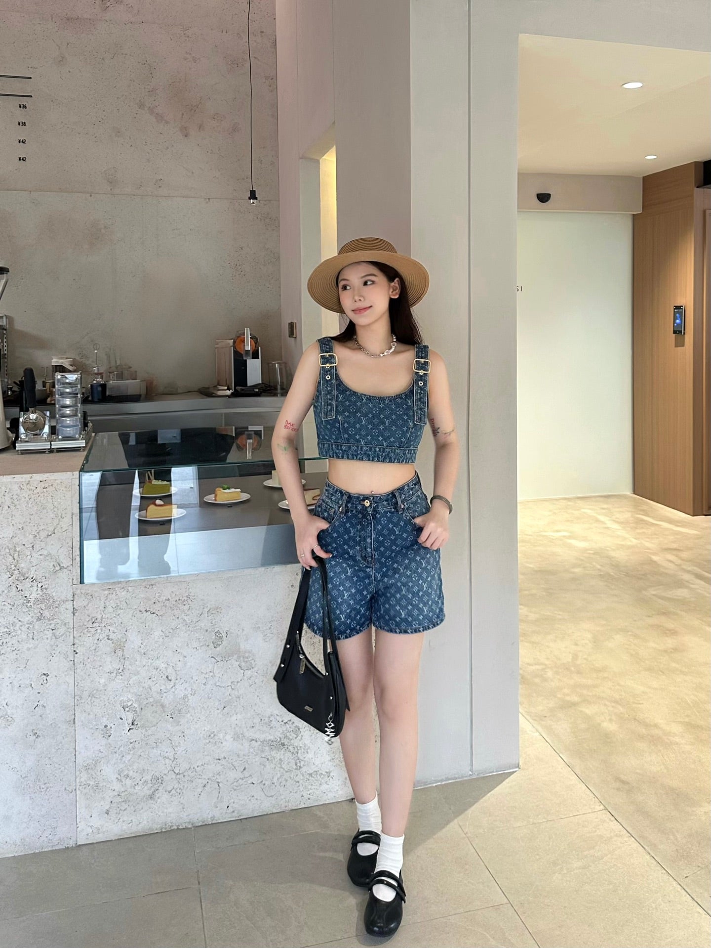 2026 Women's LY Logo Snapback Denim Short Jacket (EE435)