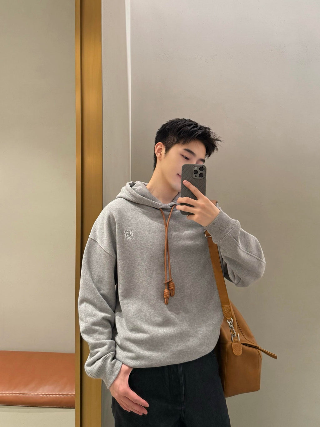 2026 New Style Way Leather Embroidered Hooded Sweatshirt (25196-B10)