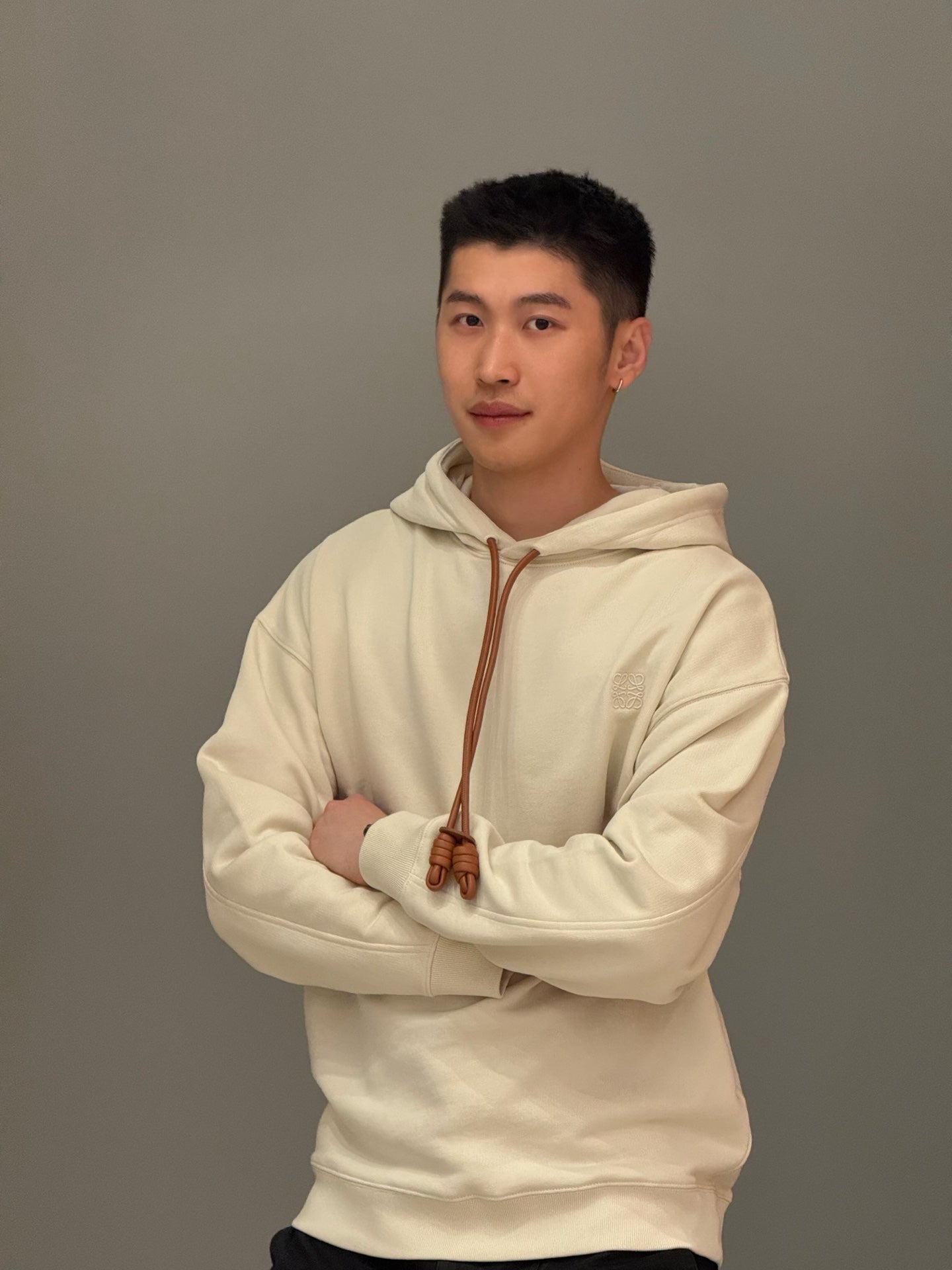 2026 New Style Way Leather Embroidered Hooded Sweatshirt (25196-B10)