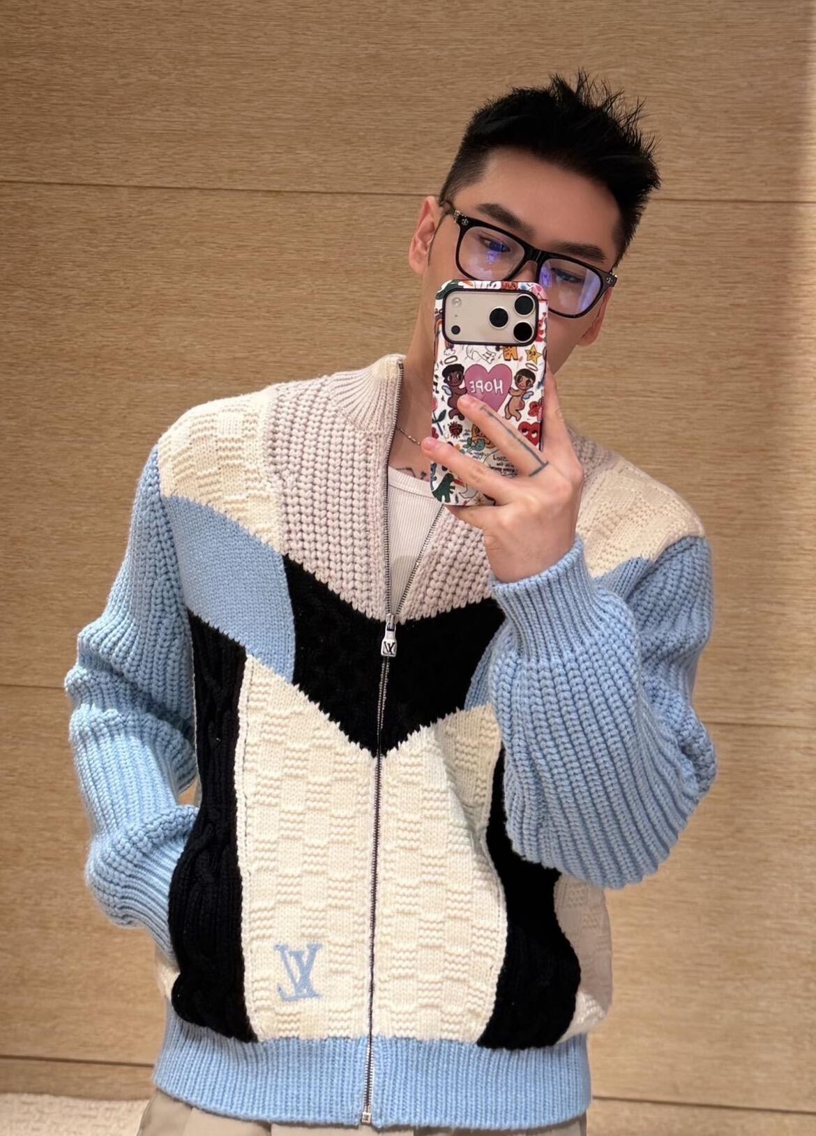 2026 New Model LY Embroidered Logo Plush Sweater Coat (AA629-C20)