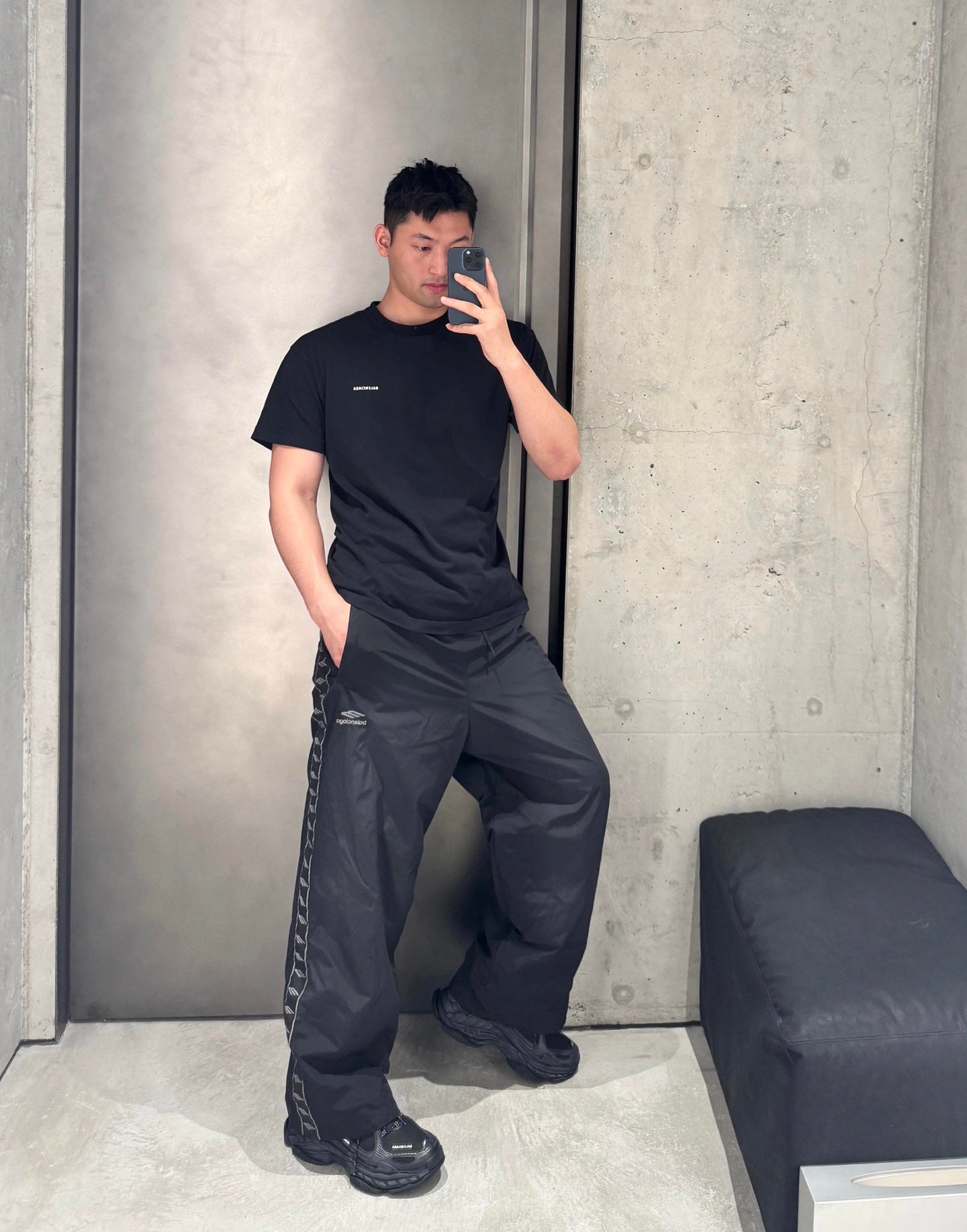 2026 New Style Balen Color-Matched Embroidered Pants (BB893-B30)