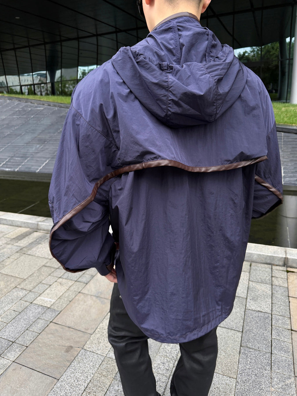2026 New Style Way Leather Patched Hooded Coat (AA639-C25)