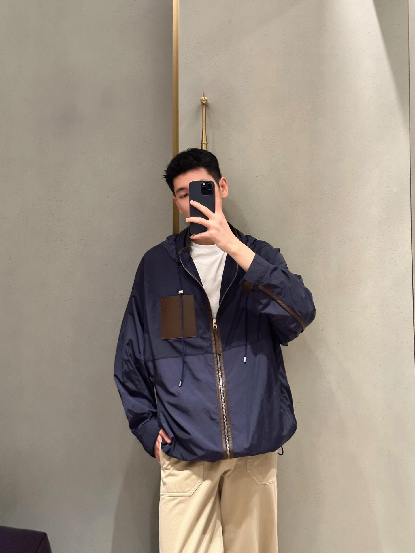 2026 New Style Way Leather Patched Hooded Coat (AA639-C25)