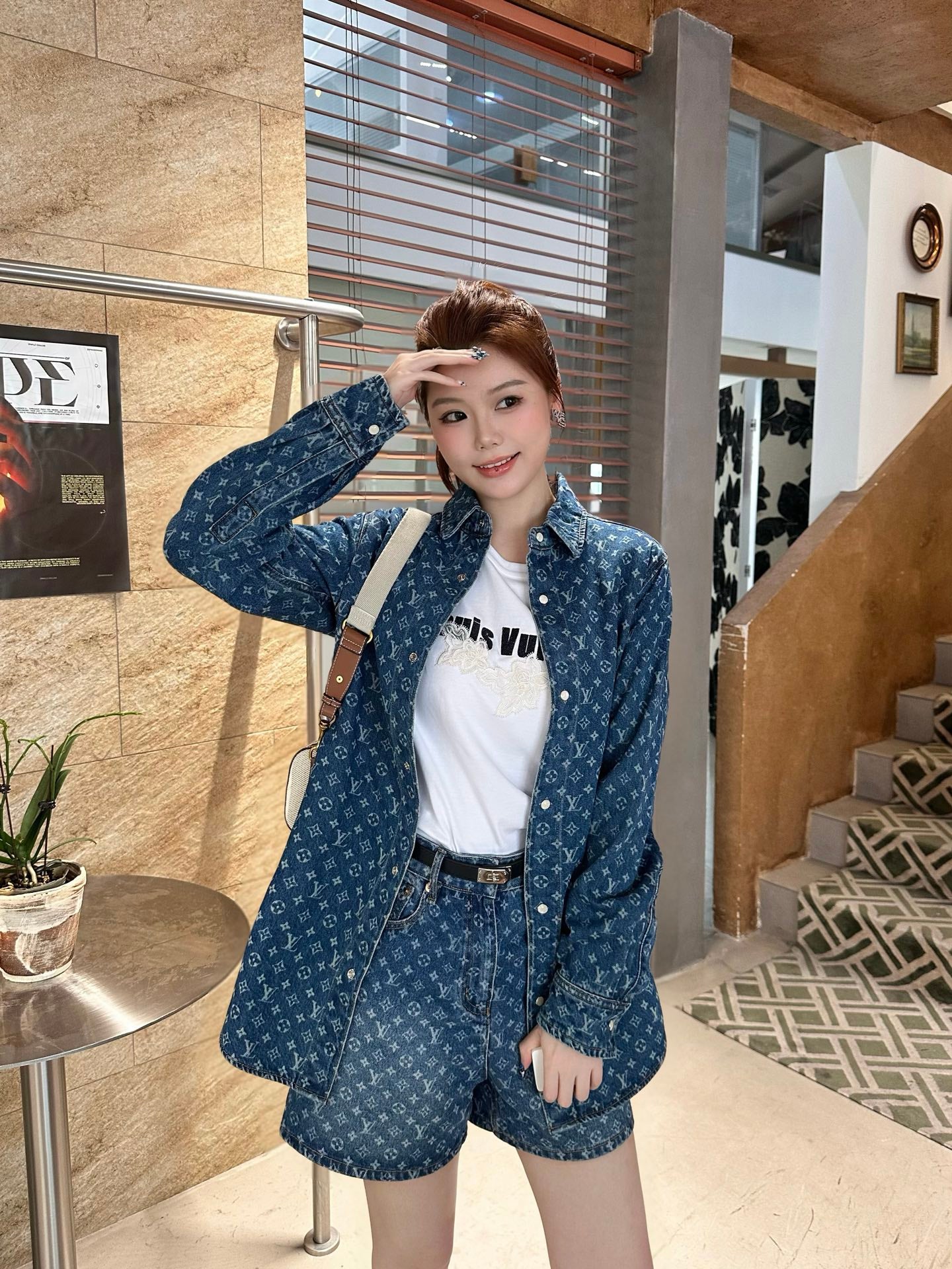 2026 Women's LY Label Full Print Denim Shirt (EE448)