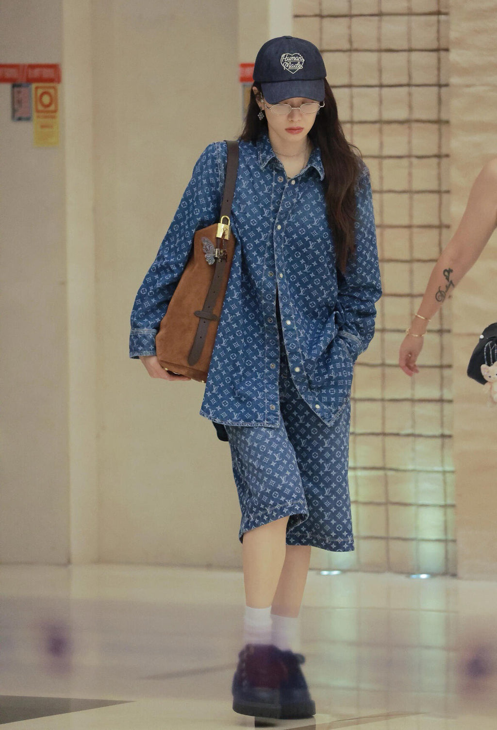 2026 Women's LY Label Full Print Denim Shirt (EE448)