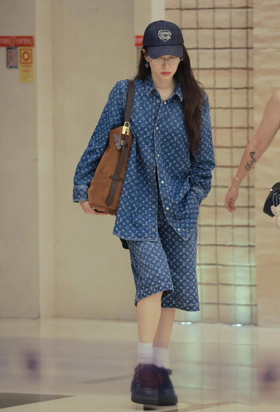 2026 Women's LY Label Full Print Denim Shirt (EE448)