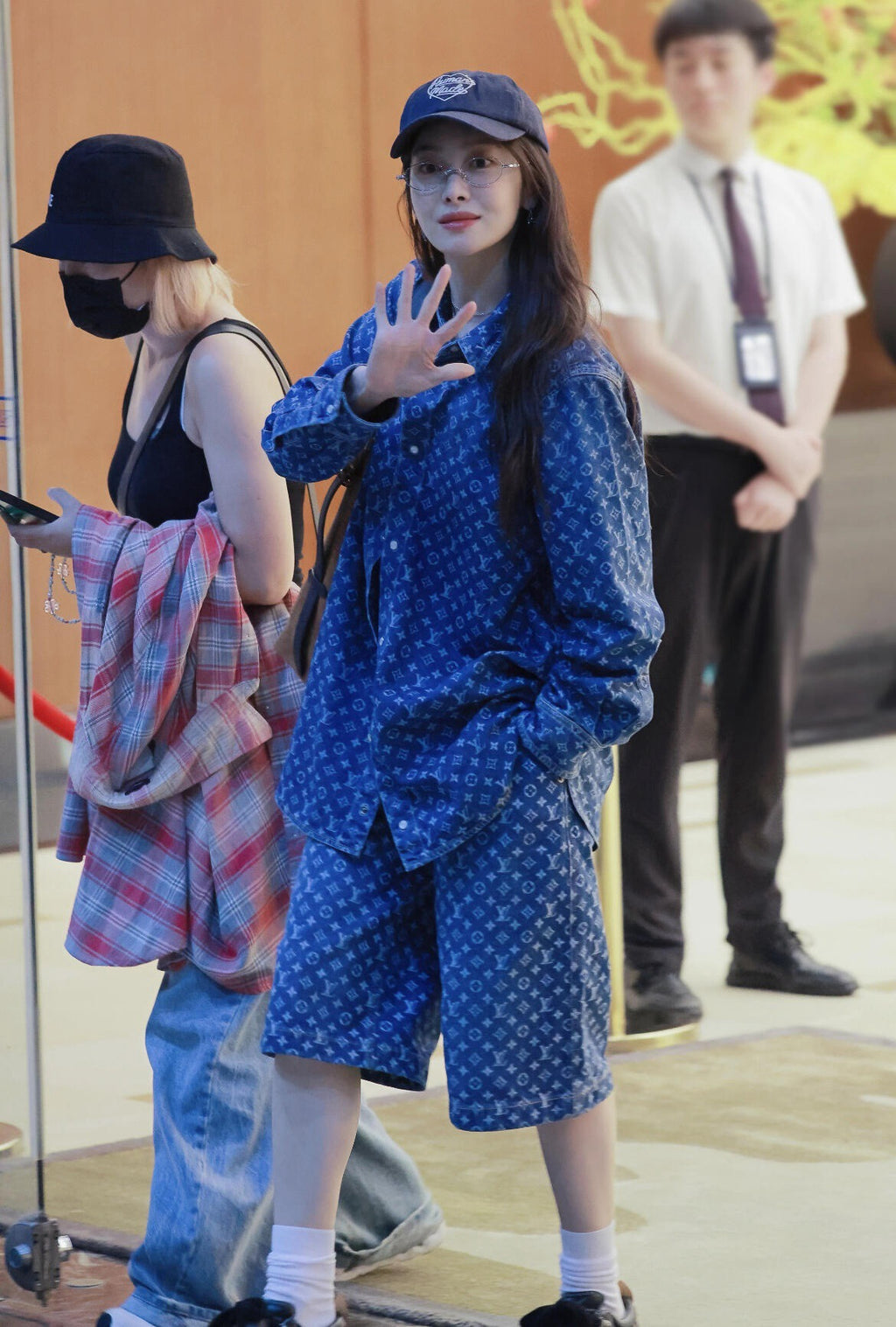 2026 Women's LY Label Full Print Denim Shirt (EE448)