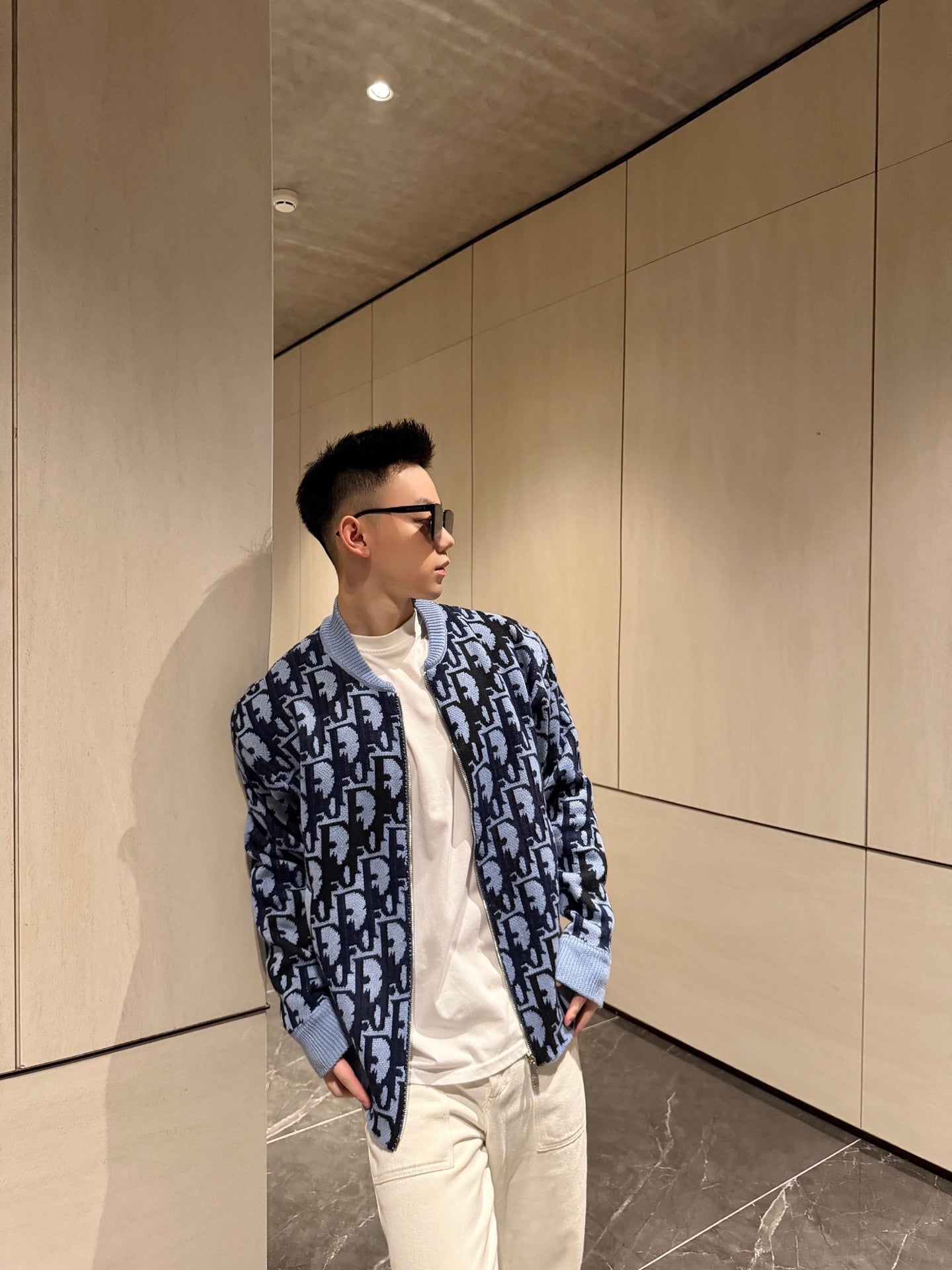 2026 New CD Gradient Full-print Sweater Coat (AA637-C10)