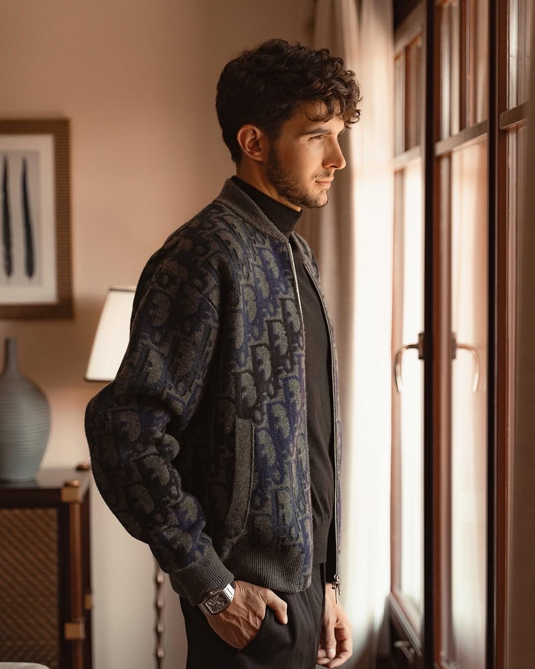 2026 New CD Gradient Full-print Sweater Coat (AA637-C10)