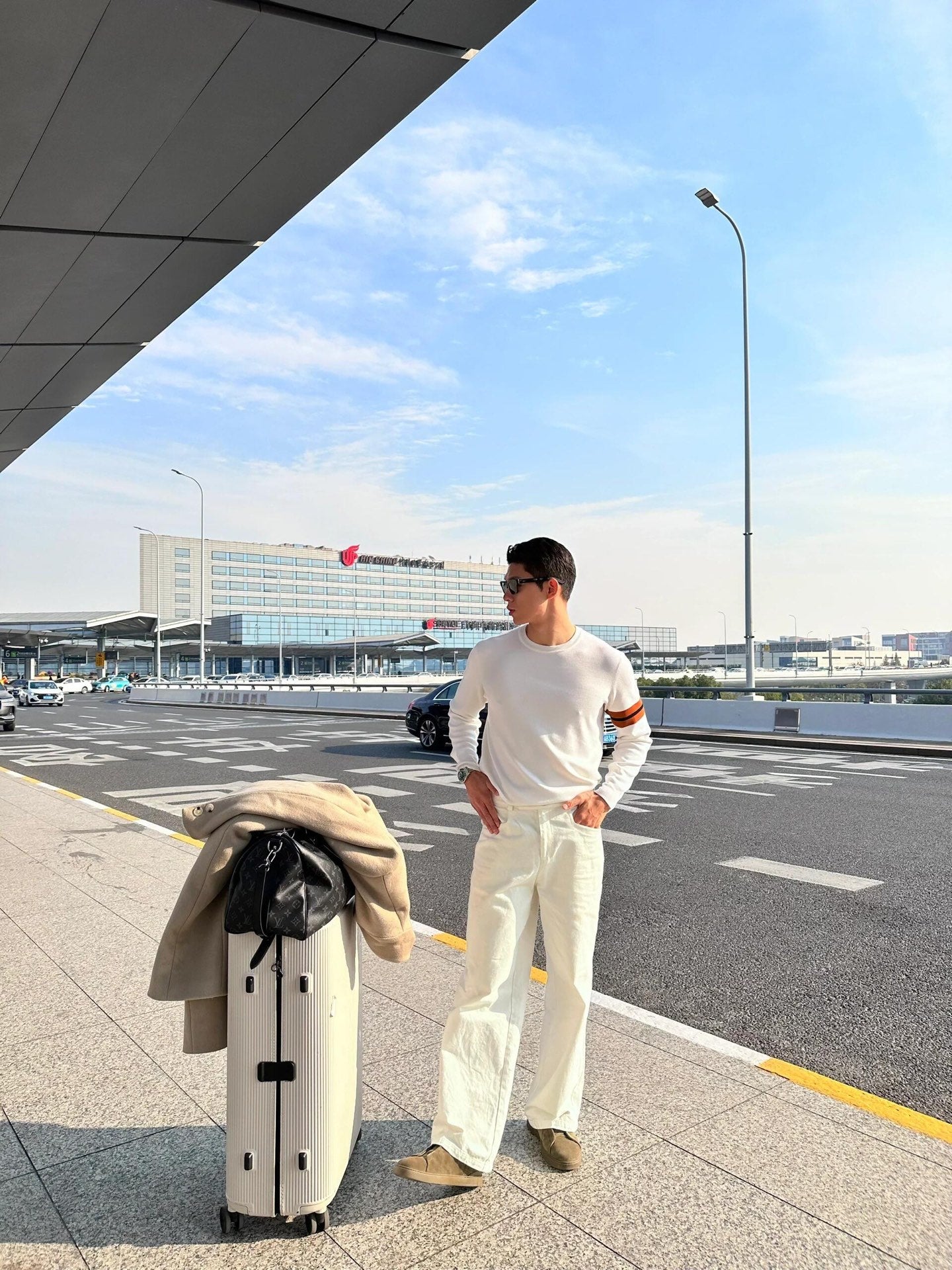 2026 New Model ZE Striped Sweater (AA1009-B10)