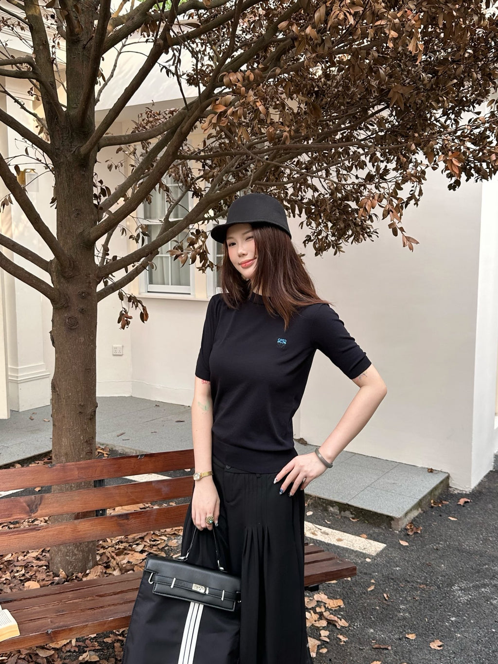 2026 Women's Way Embroidered Short-Sleeved Sweater (DD149)