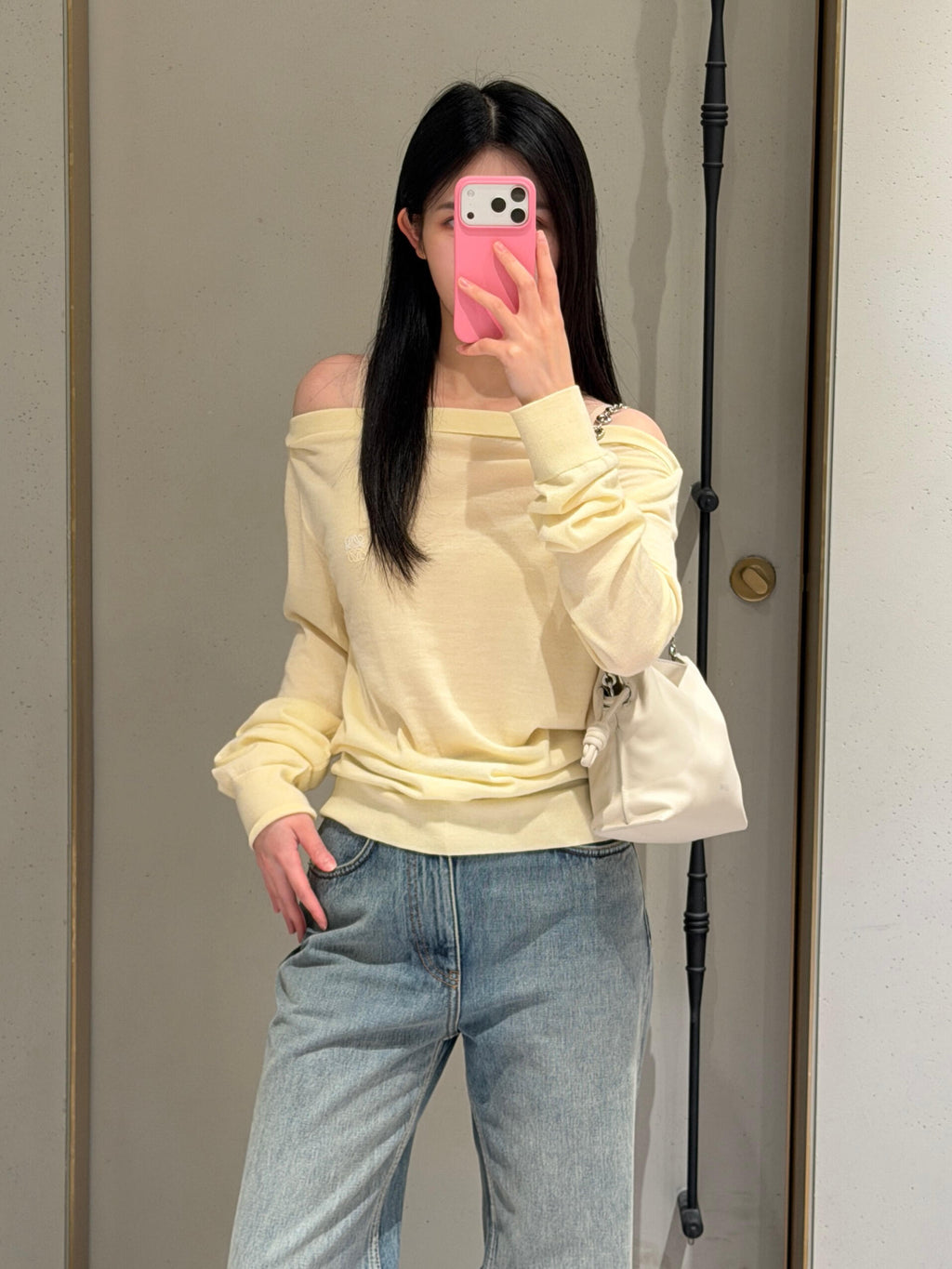 2026 Women's Way Embroidered Sweater (DD148)