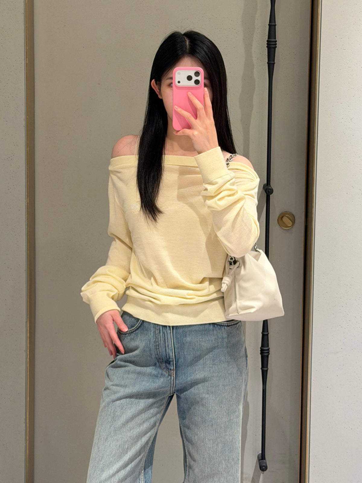 2026 Women's Way Embroidered Sweater (DD148)