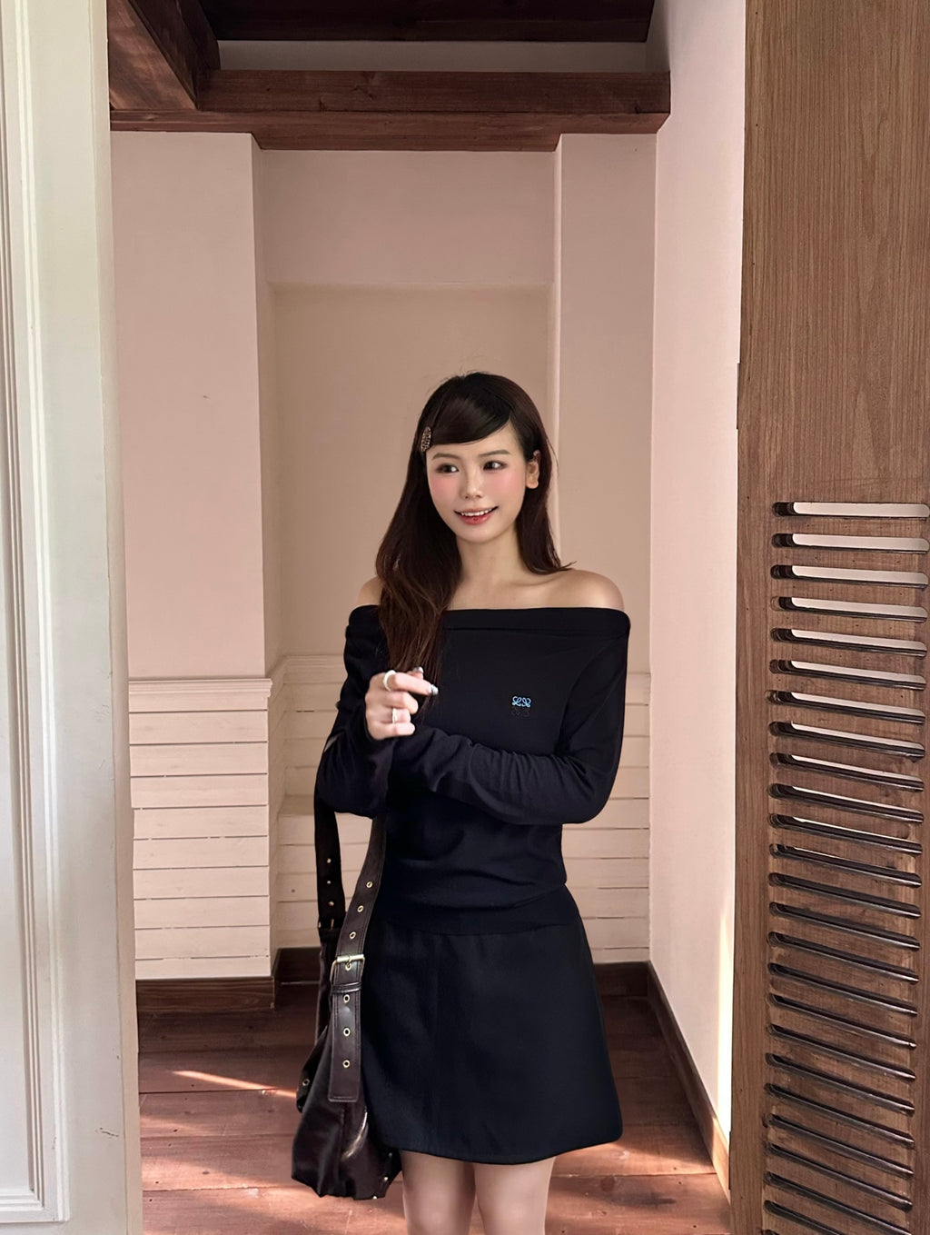 2026 Women's Way Embroidered Sweater (DD148)