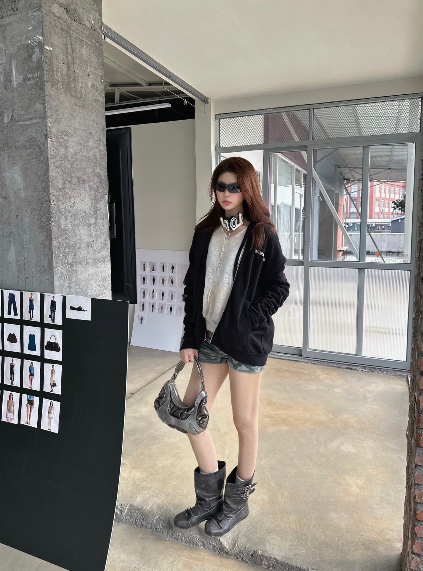 2026 Women's CH Letter Print Zip-Up Coat (DD187)
