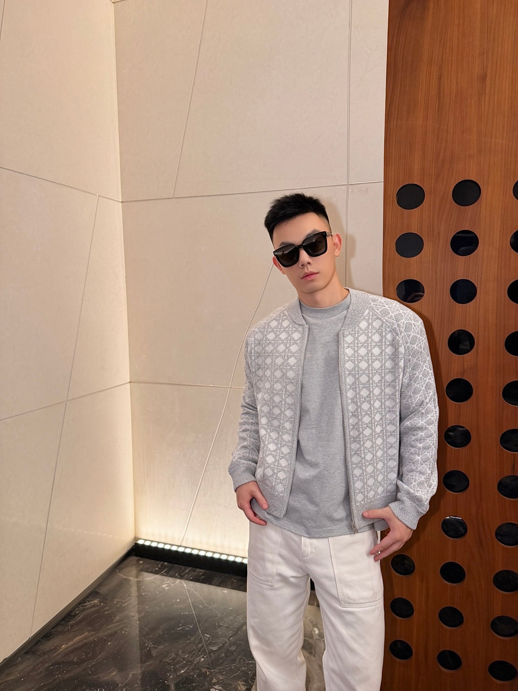 2026 new style CD checkered sweater coat (AA1017-B85)