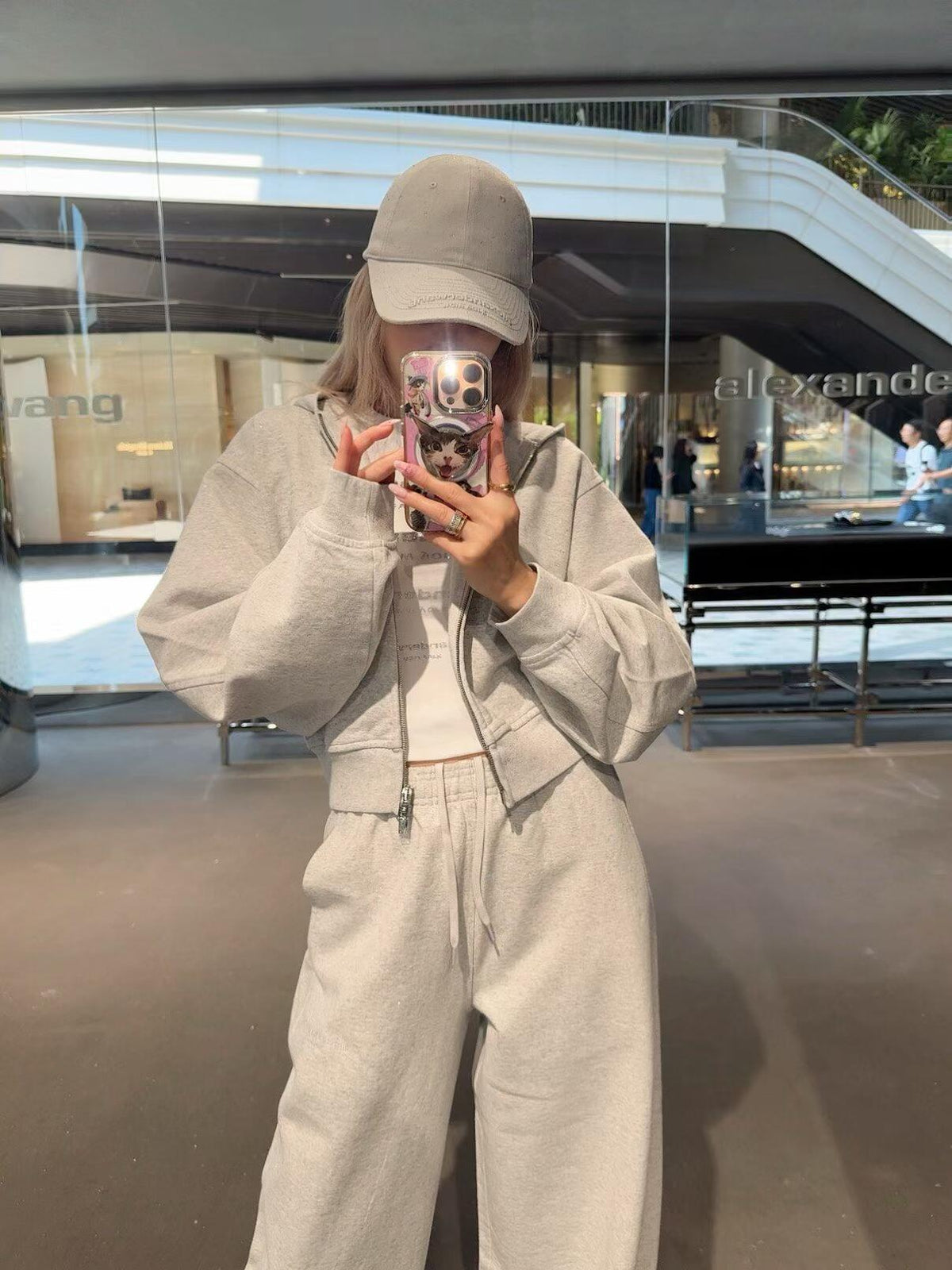 2026 Women's ale Embroidered Crystal Zipper Coat (DD171)