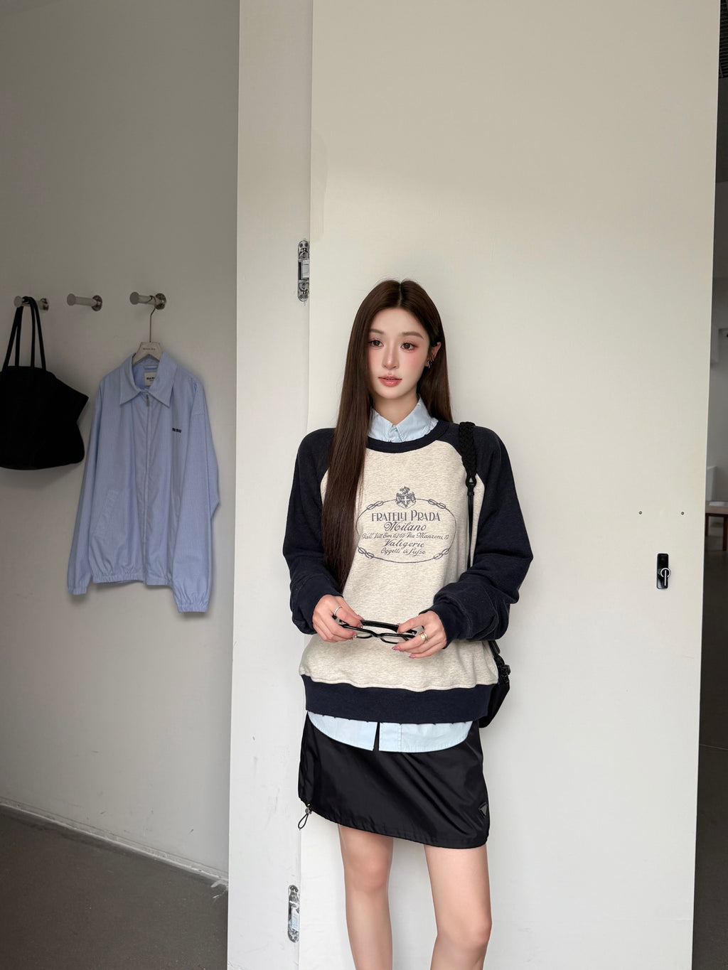2026 Women's Triangle Brand Printed Colorful Sweatshirt (FF823)