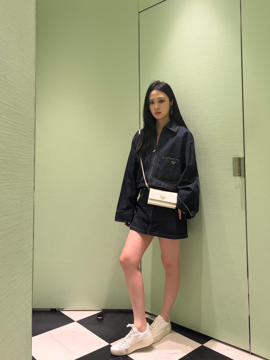 2026 Women's Triangle Brand Denim Washed Jacket (DD199)