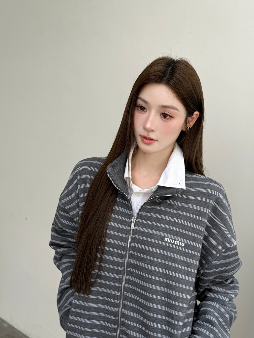 2026 Women's MM Logo Striped Zip-Up Coat (FF820)