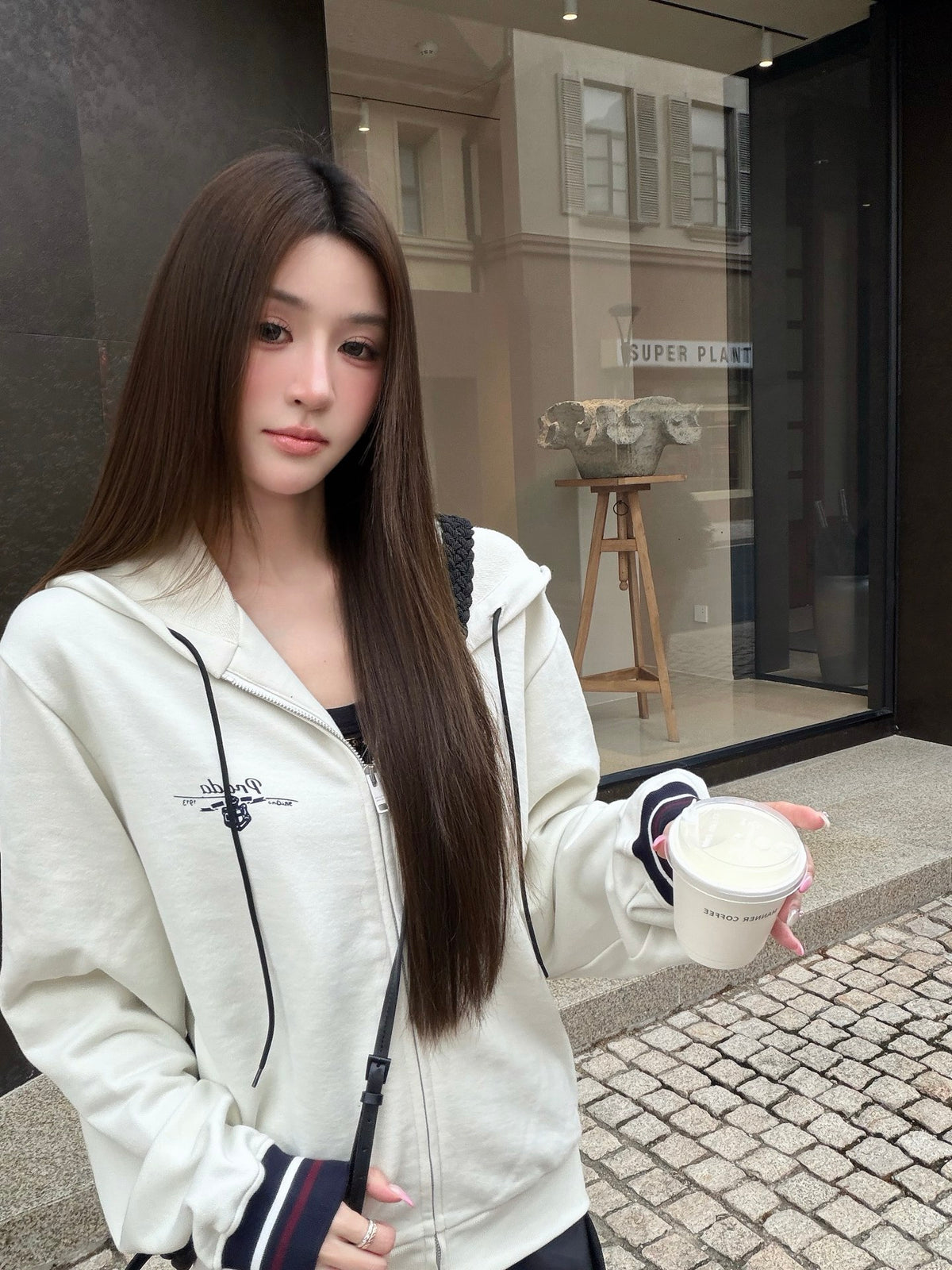 2026 Women's Triangle Brand Printed Hooded Zip-Up Coat (FF772)