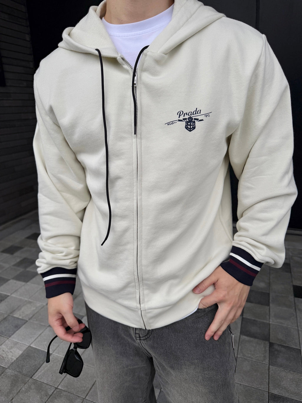2026 New Model Triangle Brand Printed Hooded Zip-Up Coat (CC7002-B60)