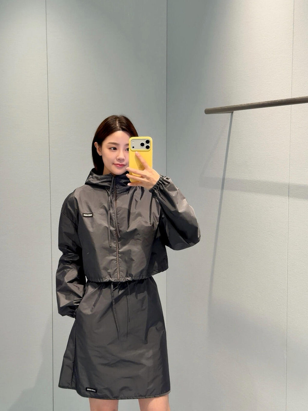 2026 Women's MM Logo Zipper Coat (DD196)