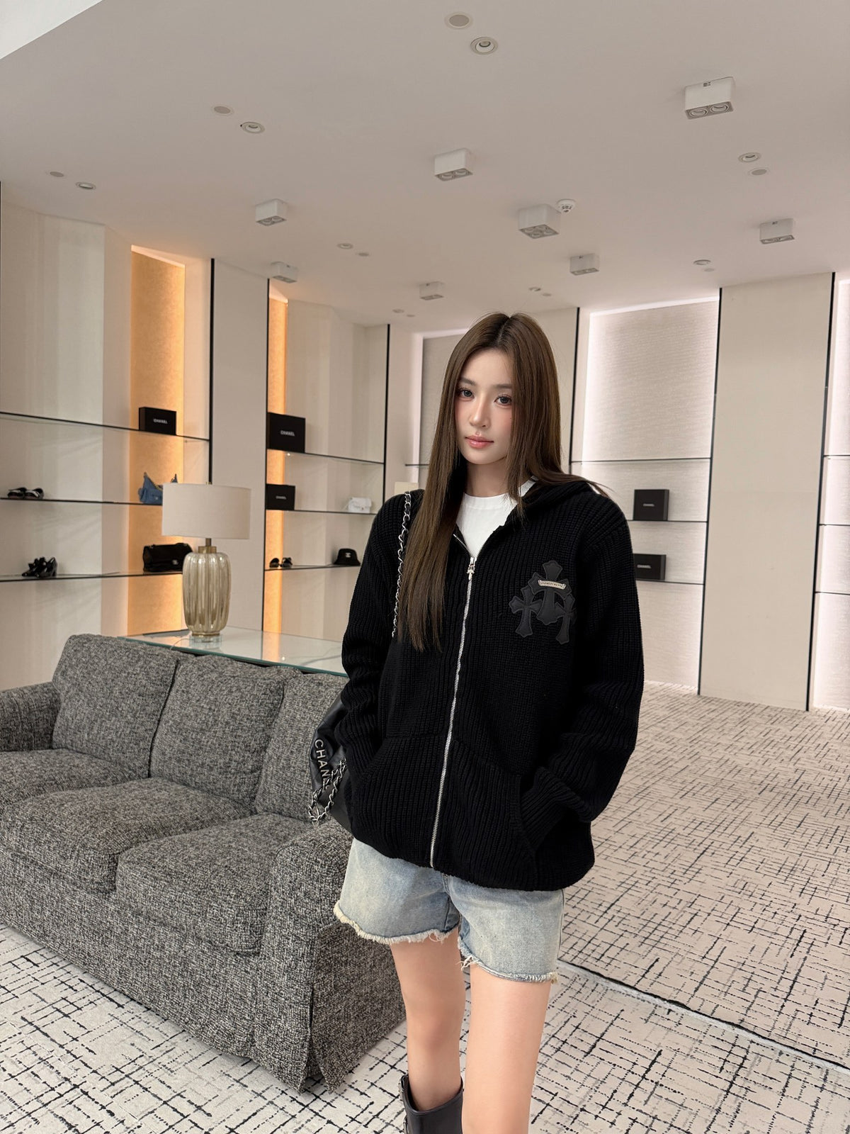 2026 Women's CH Cross Leather Pullover (FF832)