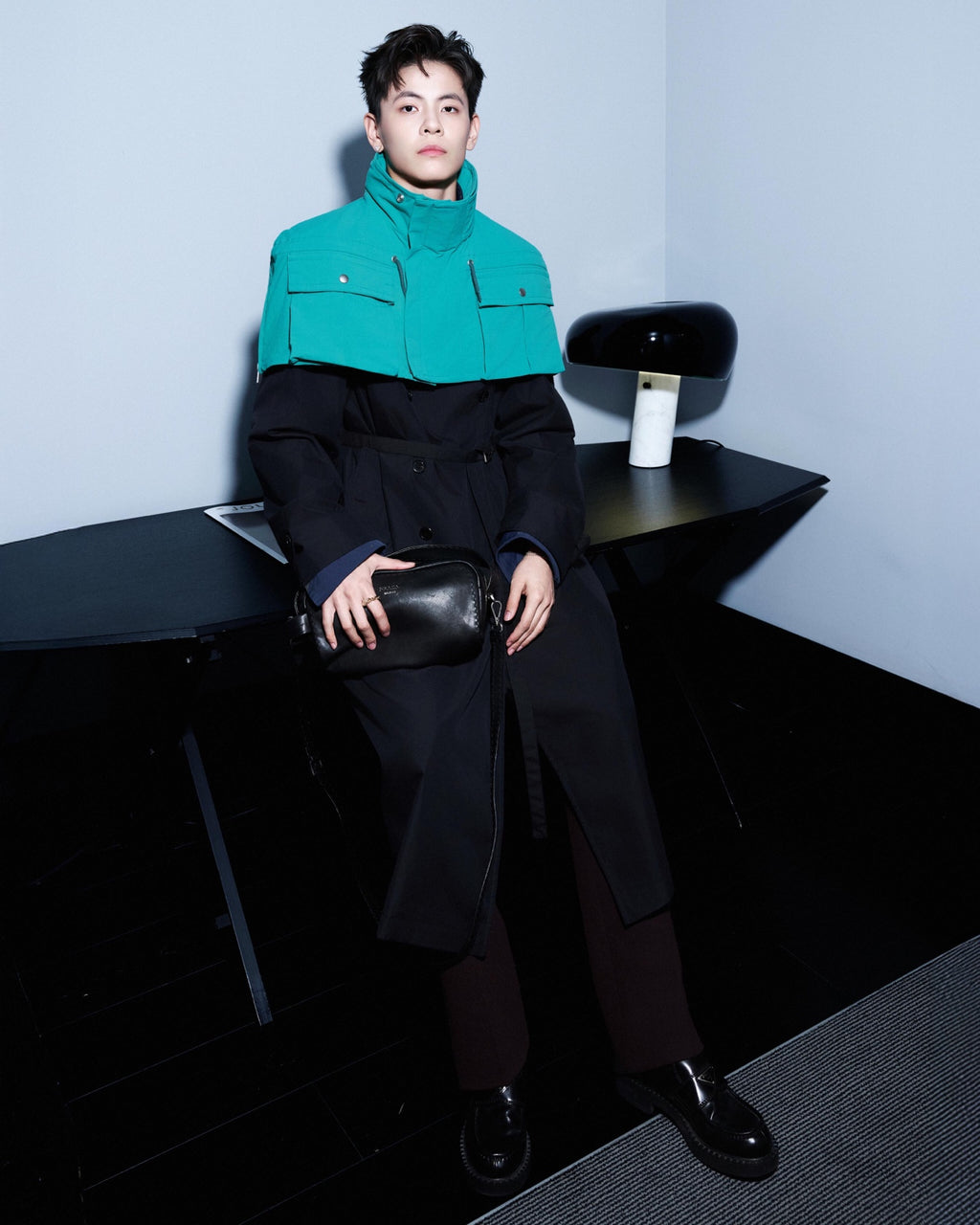 2026 New Model Triangle Brand Double-Peaked Coat with Two Front Buttons (CC7030-D30)