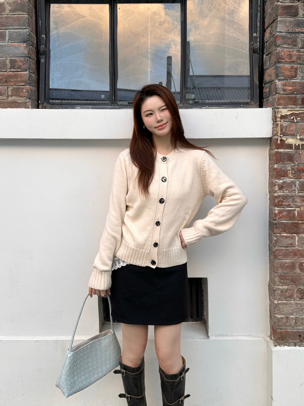 2026 Women's CC Logo Buttoned Cardigan Sweater (DD208)