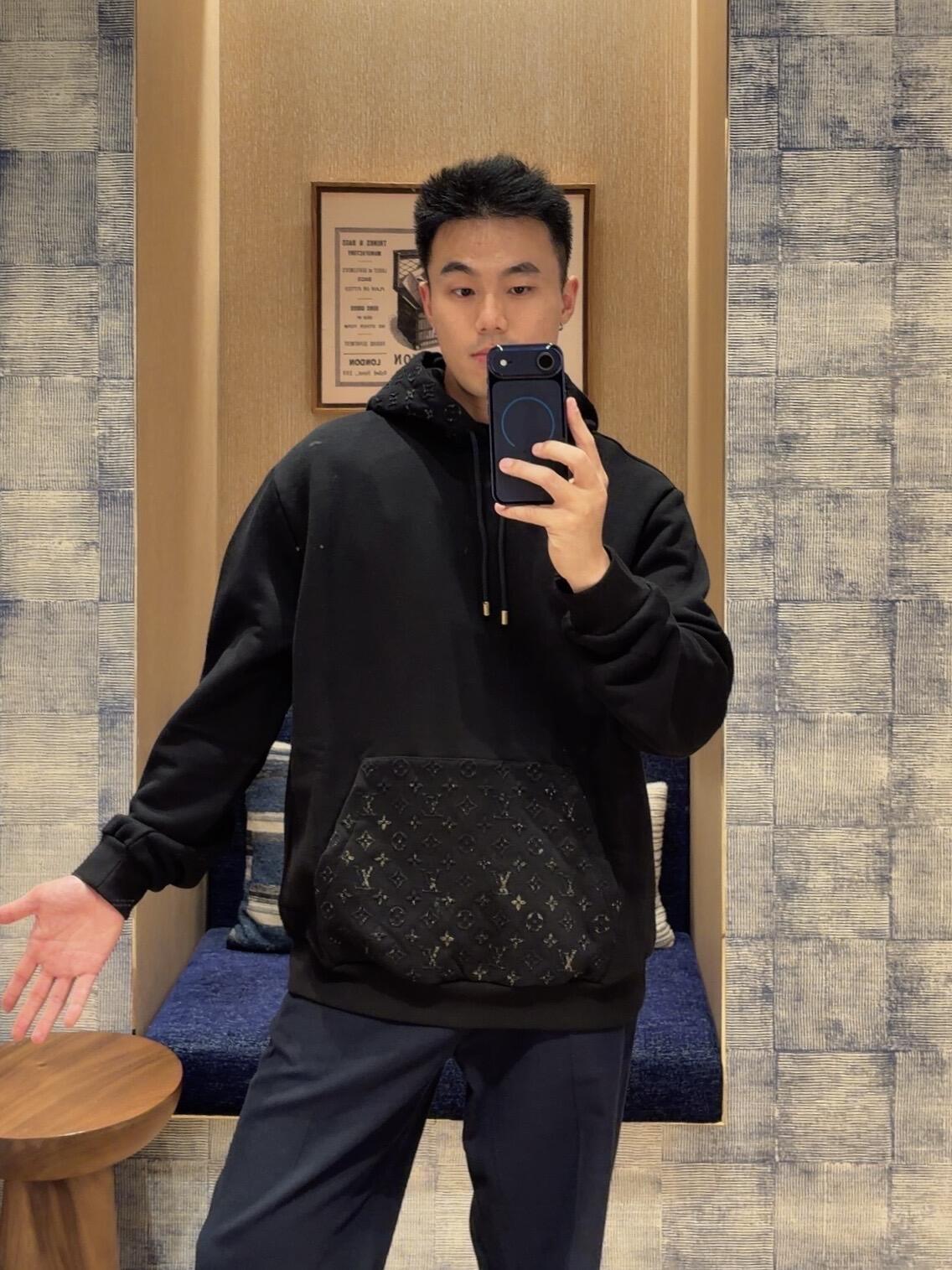 2026 New Model LY Embroidered Logo Hoodie (BB4032-B45)