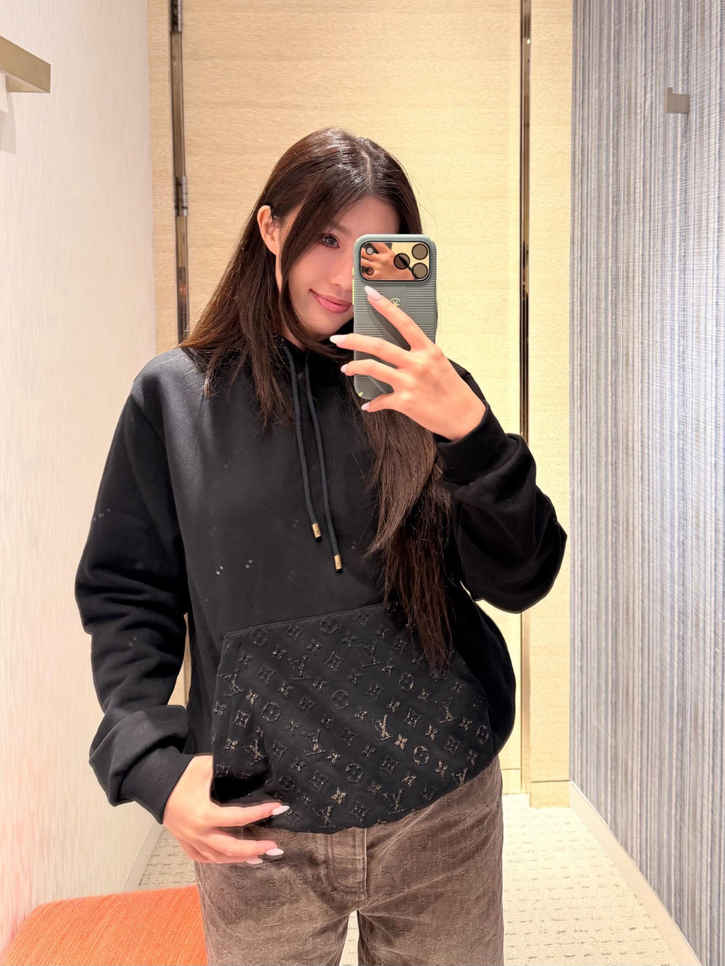 2026 New Model LY Embroidered Logo Hoodie (BB4032-B45)