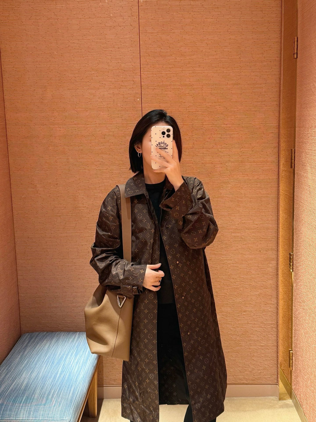 2026 Women's LY Fully Printed Logo Coat (DD189)