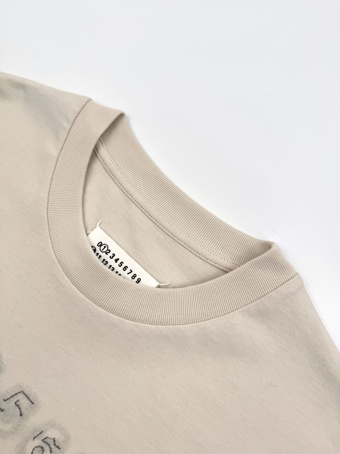 2026 New Ma Embroidered Print T-Shirt (25234-A20)