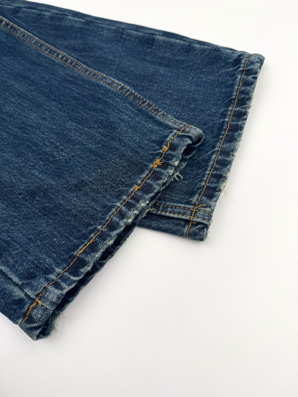 2026 New Triangle Brand Denim Trousers (55067-B65)