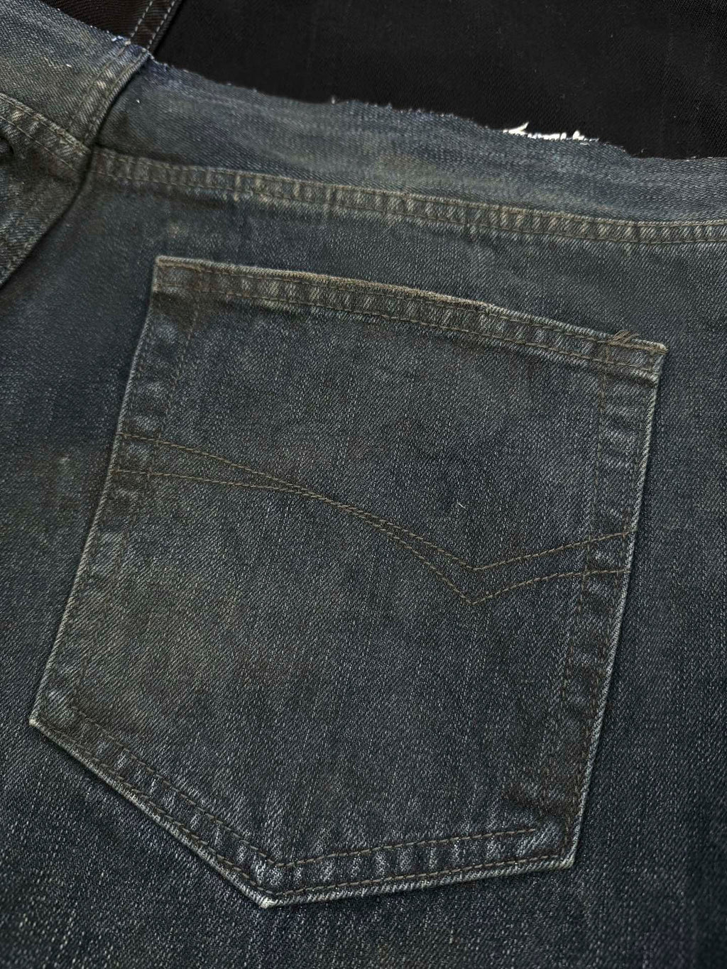 2026 New Balen Patch-Pocket Jeans (MM027-C30)