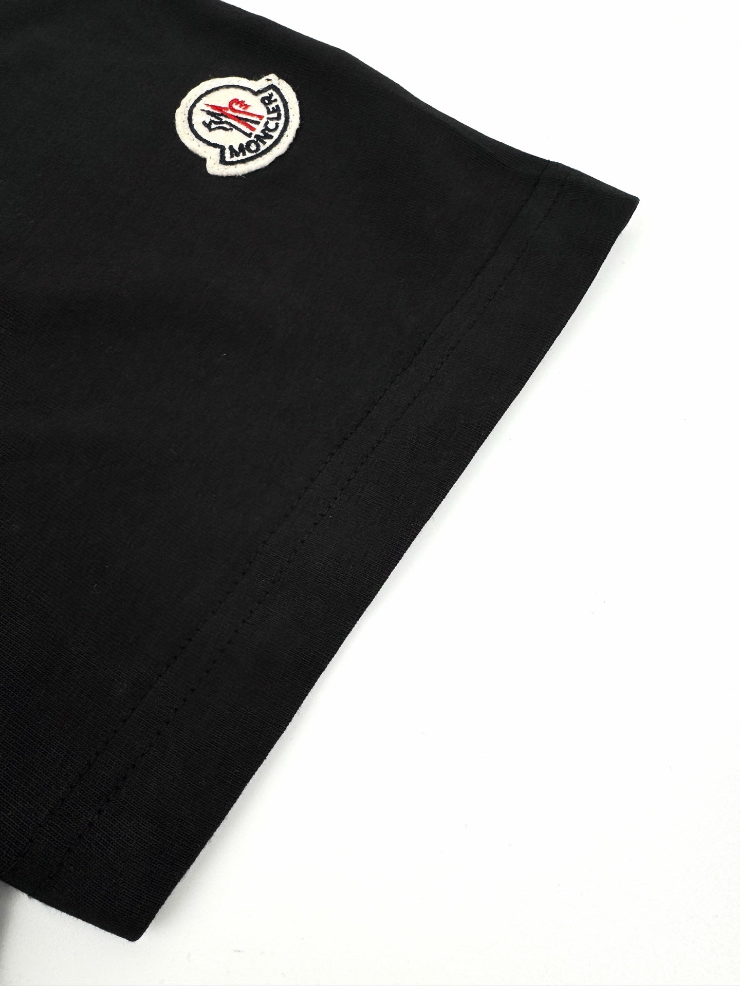 2026 New Mon Patch Logo Short-Sleeved T-Shirt (AA539-A10)