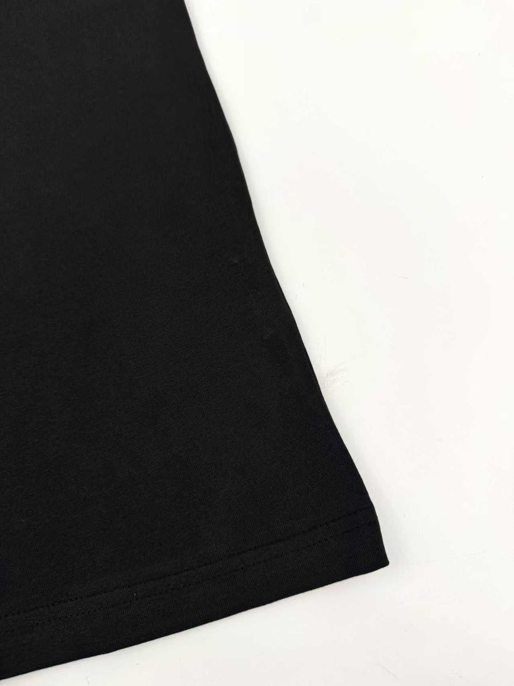 2026 New Mon Patch Logo Short-Sleeved T-Shirt (AA539-A10)
