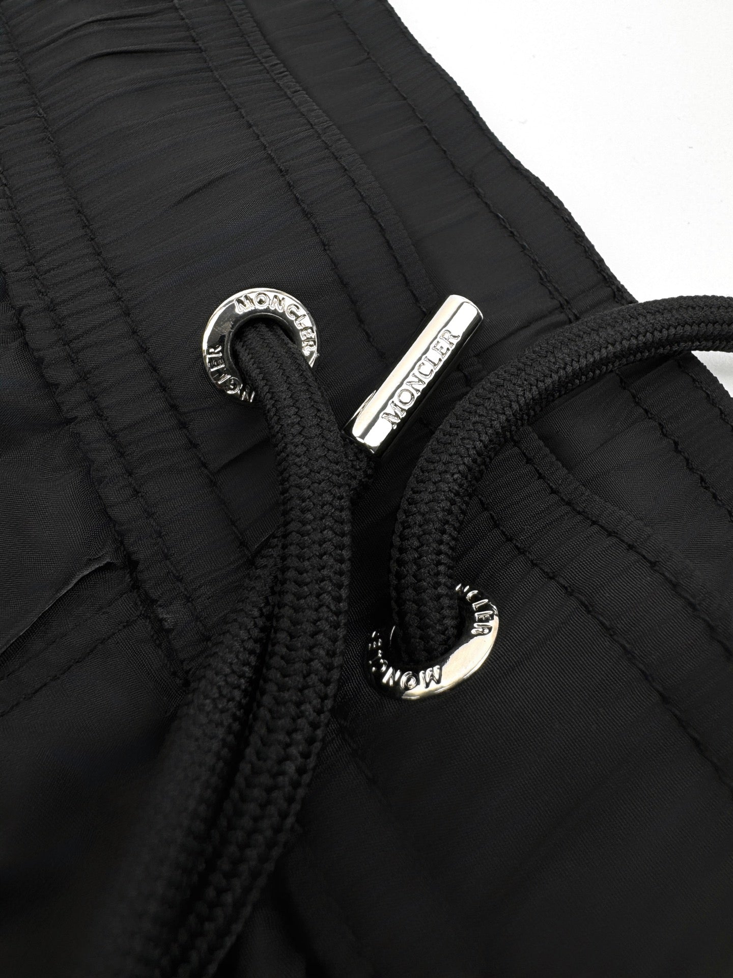 2026 New Mon Logo Pocket Shorts (BB800-A40)