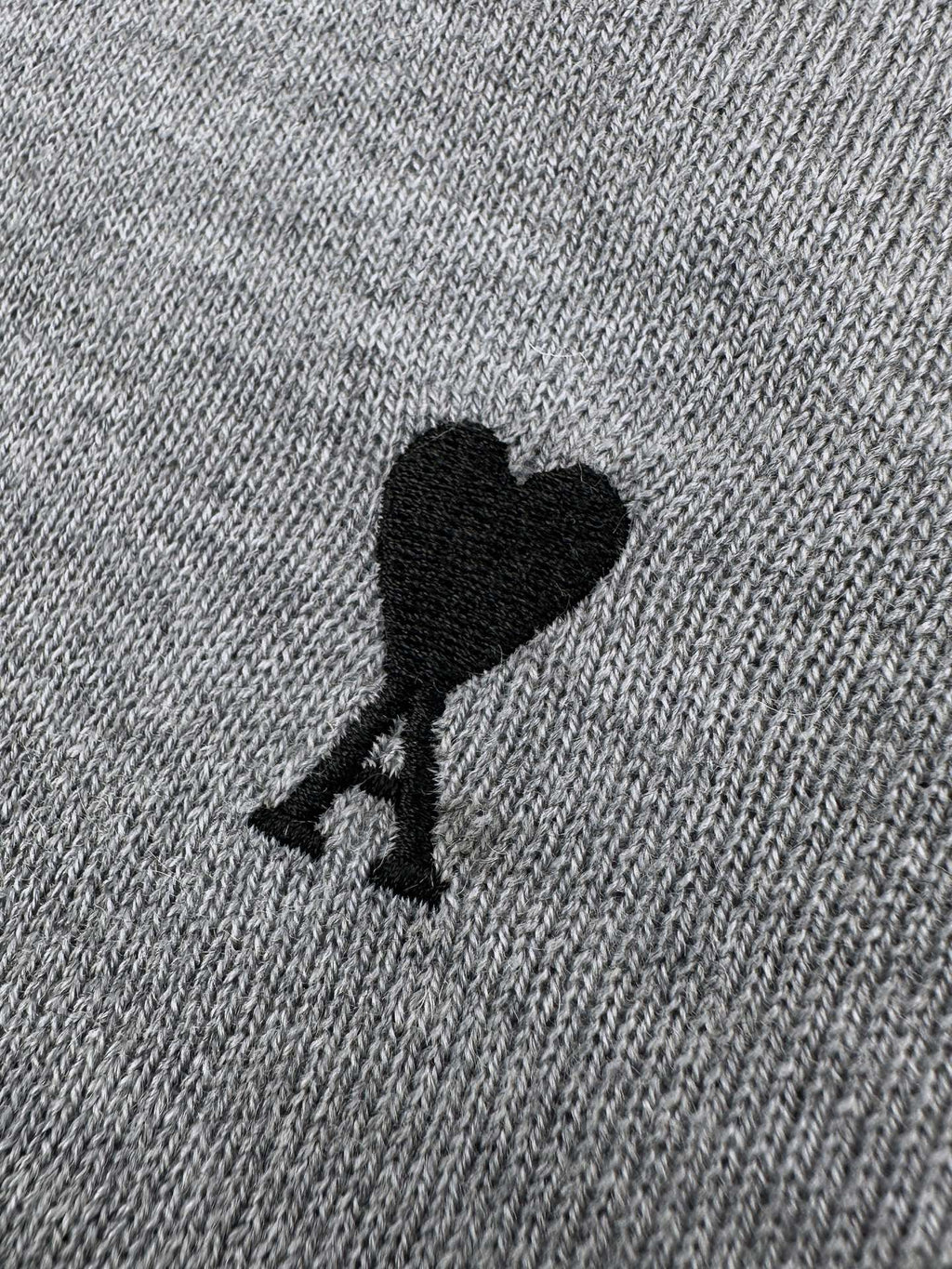 2026 New Heart A Short-Sleeved Sweater with Heart Embroidery (AA588-A50)