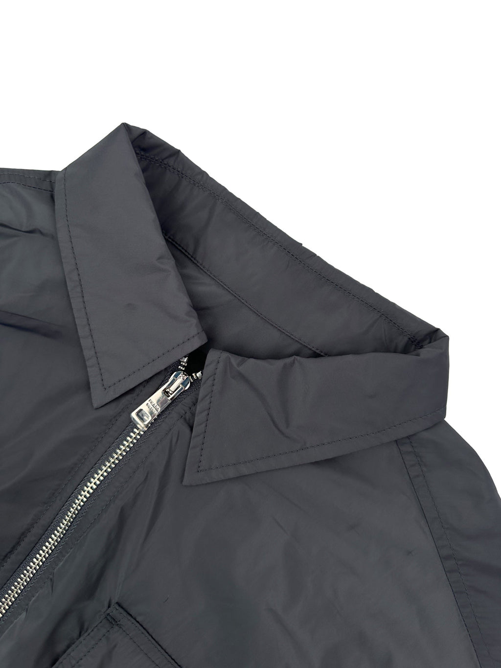 2026 New Triangle Brand Pocket Shirt (AA614-A90)