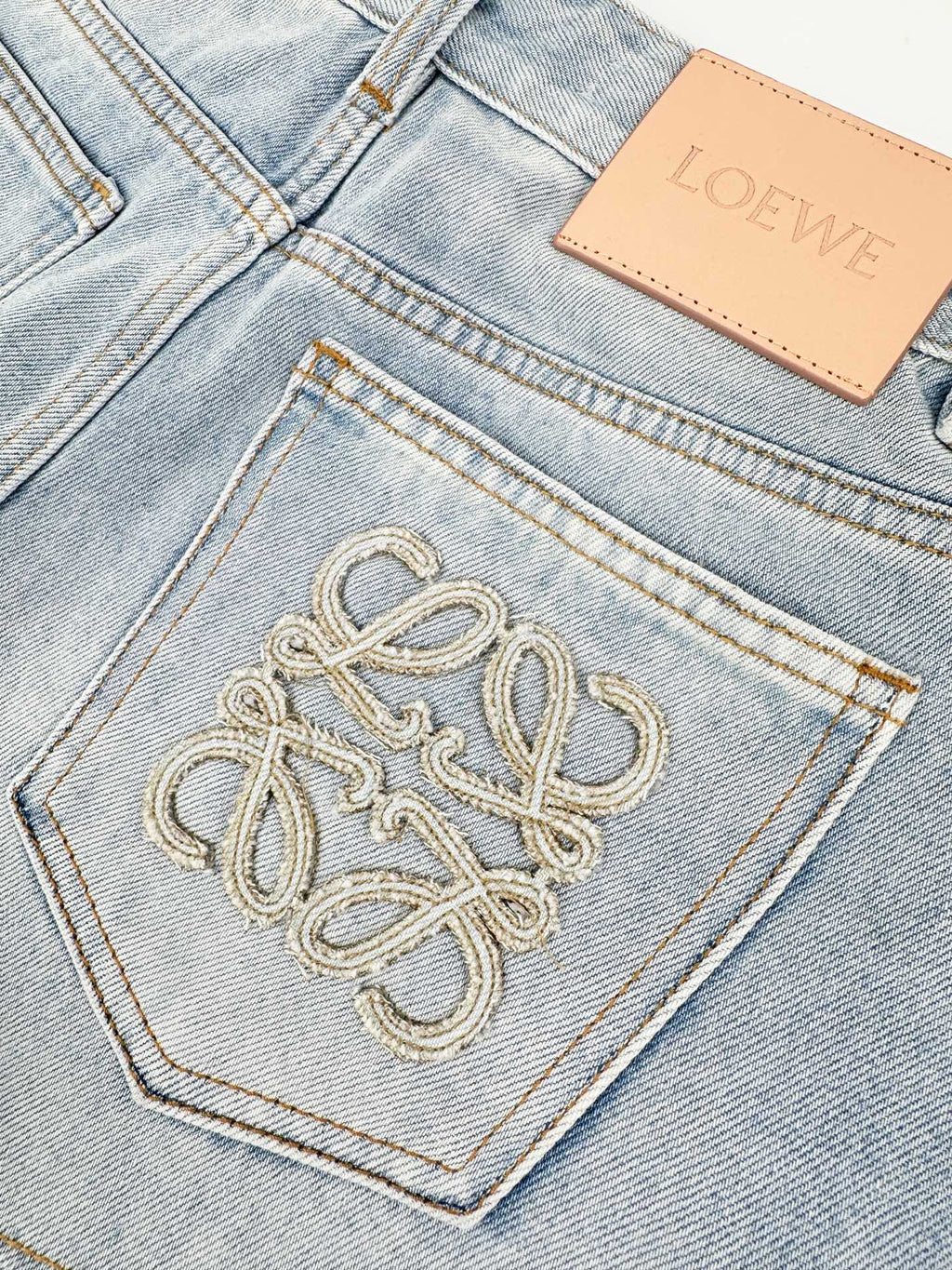 2026 Women’s Way Embroidered Leather Denim Shorts (EE422)