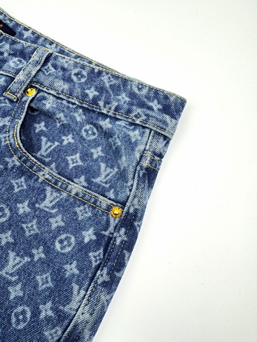2026 Women's LY Logo All-Over Print Flared Jeans (EE418)