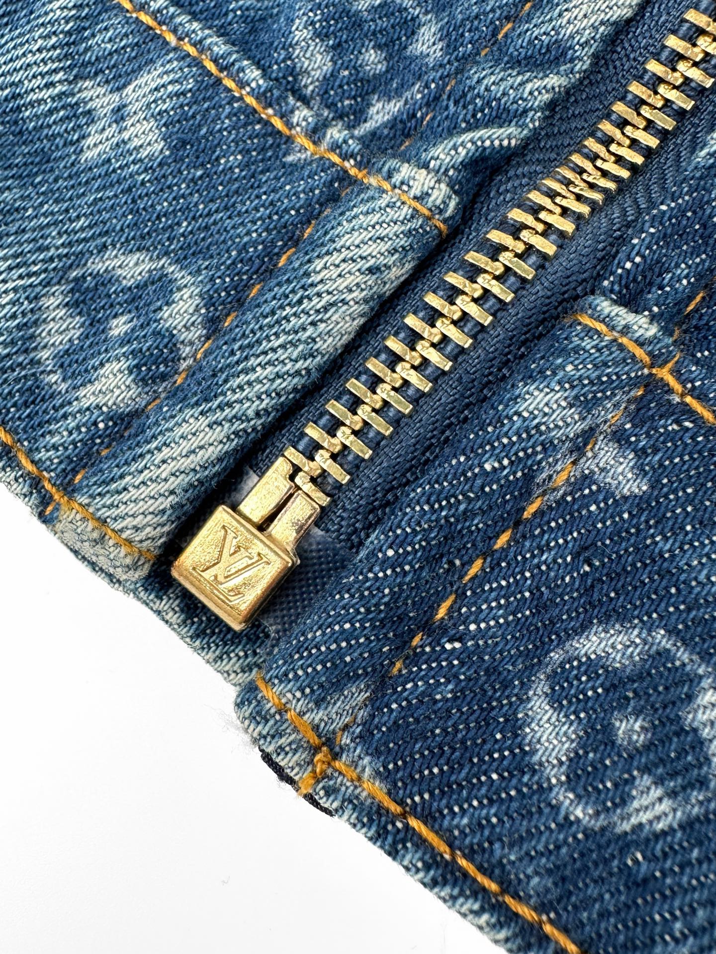 2026 Women's LY Logo Snapback Denim Short Jacket (EE435)