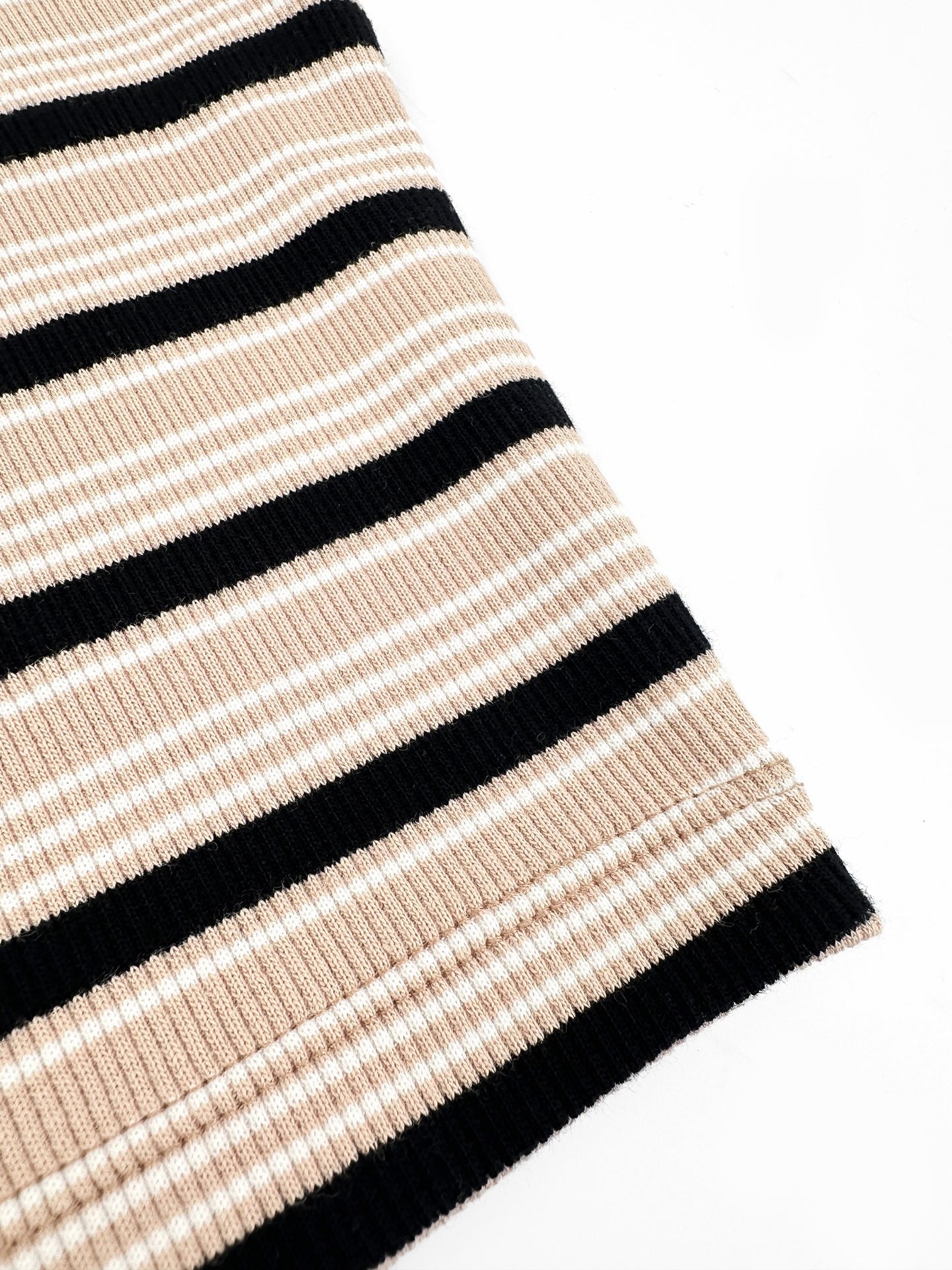 2026 Women's FF Leather Striped Short Sleeve (EE423)