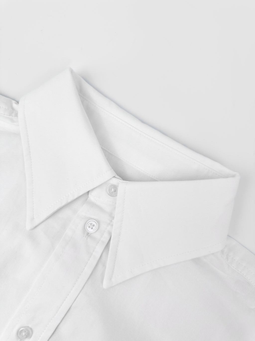 2026 New Model Ce Logo Embroidered Shirt (BB886-B10)